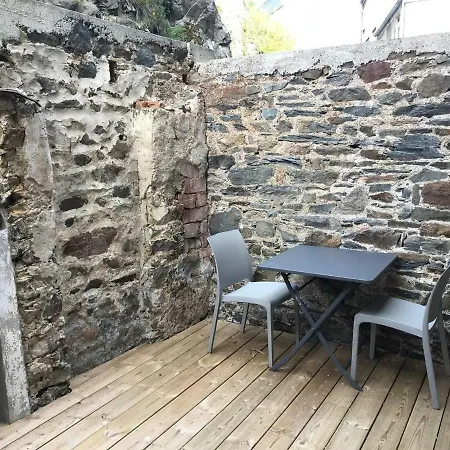 60 Rue Du Port